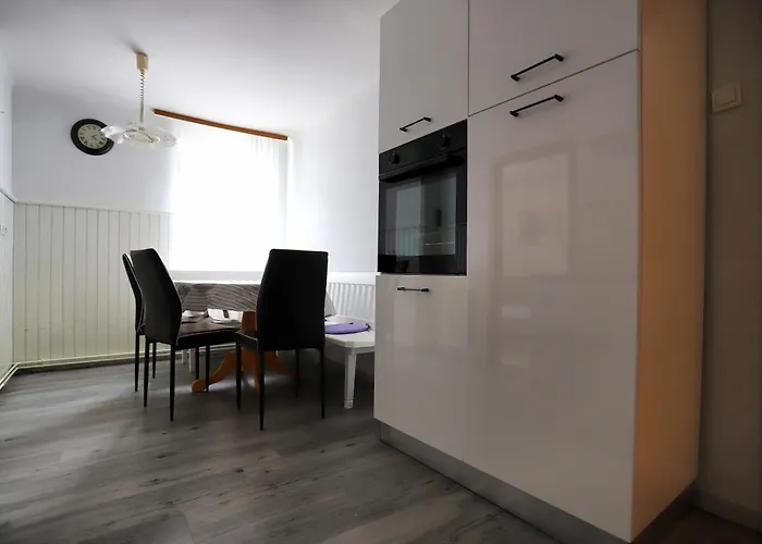 Apartmaji Stara Sola